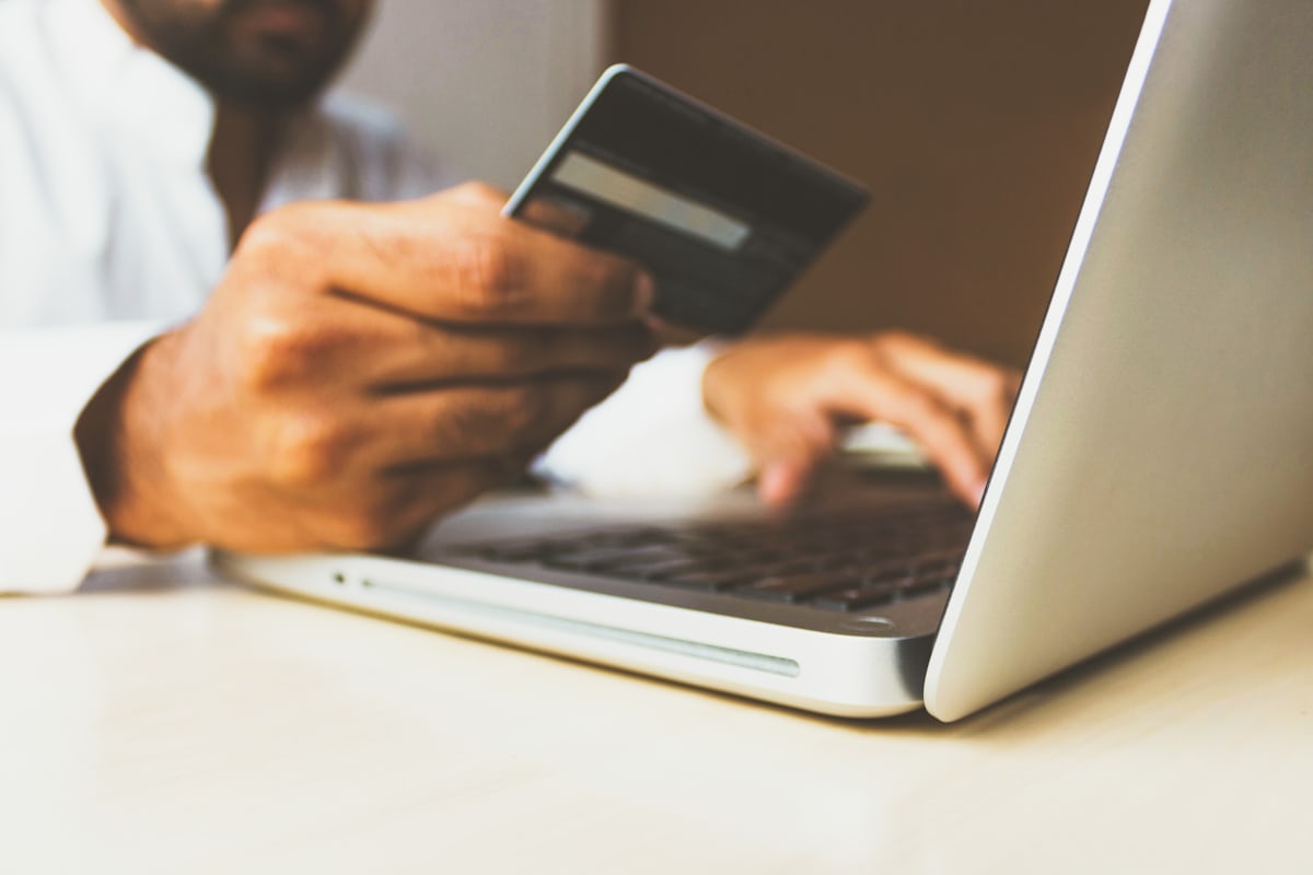 Storefronts built toconvert browsersinto buyers